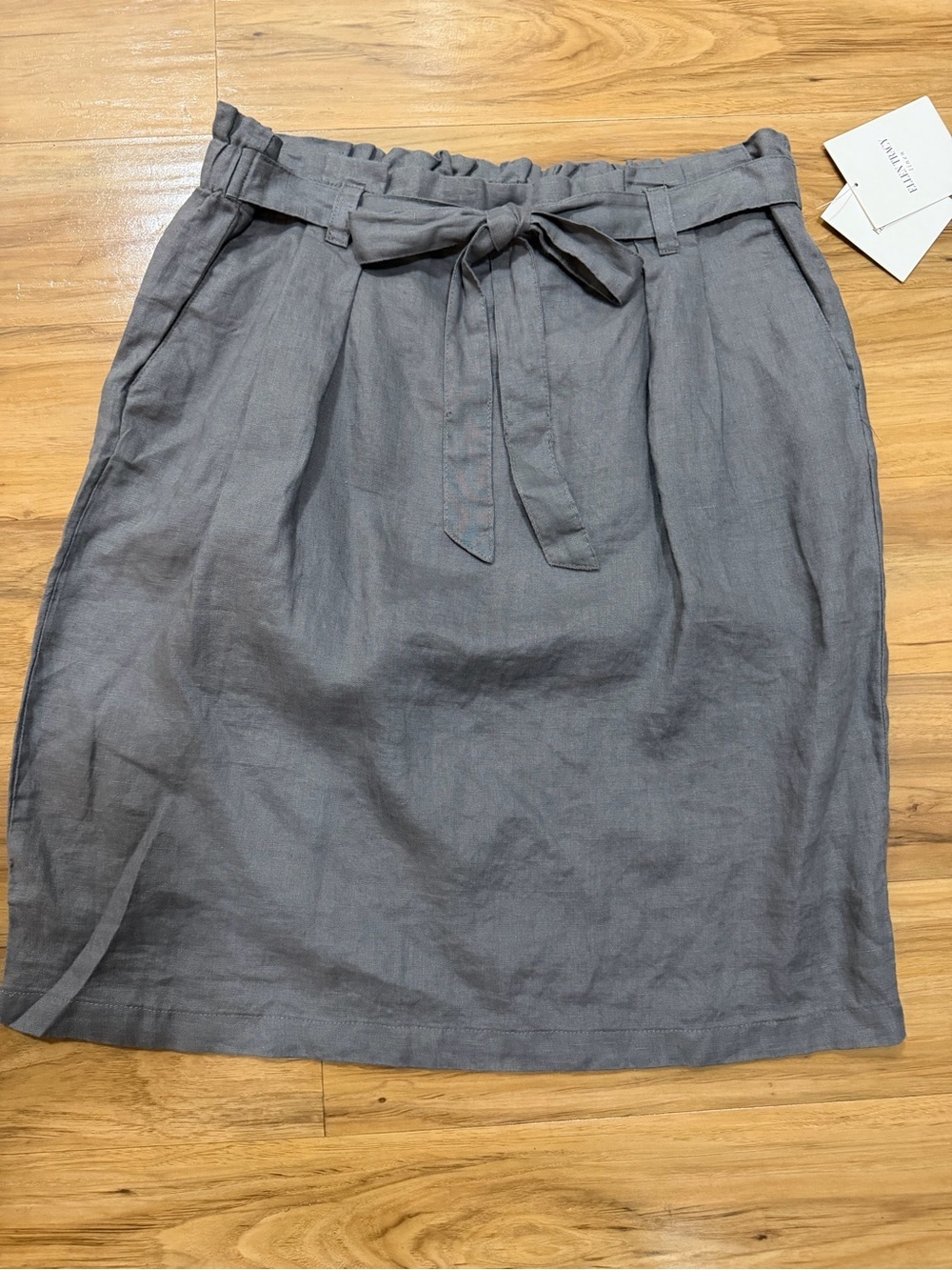 Ellen Tracy Classic Paperbag Waist Linen Skirt in Gray
